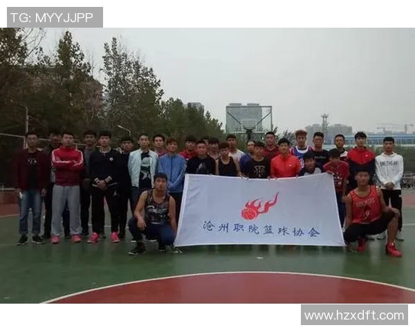 重庆羽毛球队中路突破革新引领新潮流助力竞技水平提升 重庆羽毛球队中路突破革新引领新潮流助力竞技水平提升